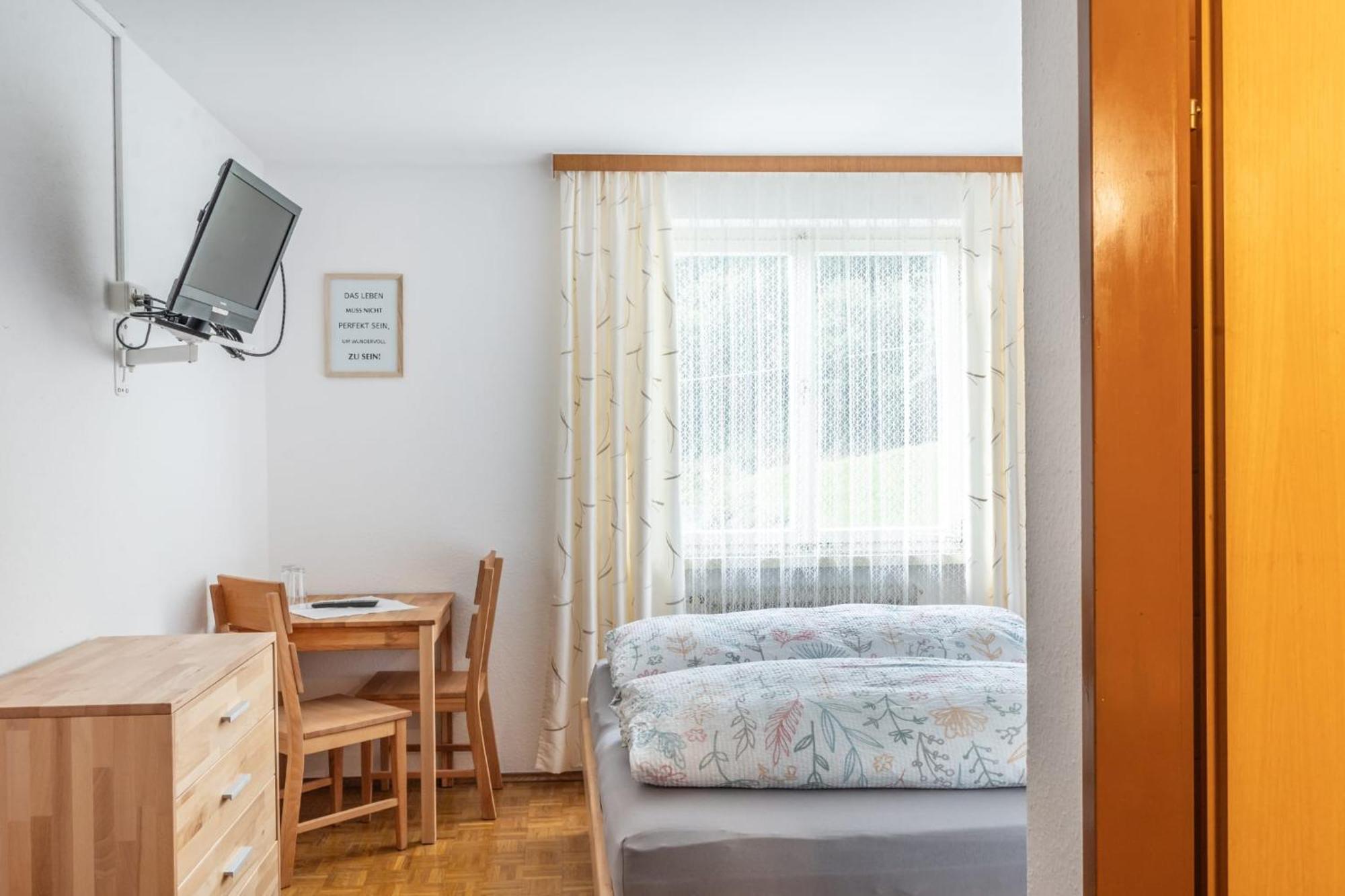 Pension Stein Göfis Zimmer foto